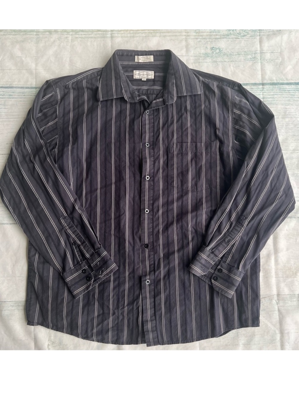 Eighty Eight Black and White Casual Button Down Shirt
